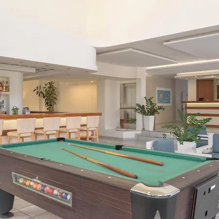 赫索尼索斯中心酒店