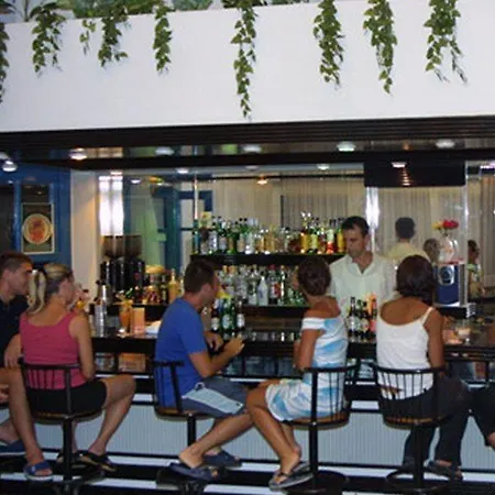 赫索尼索斯中心酒店 酒店