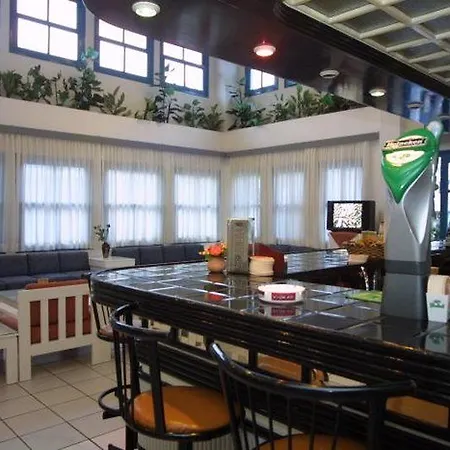 赫索尼索斯中心酒店 酒店 3*