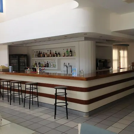 赫索尼索斯中心酒店 3*