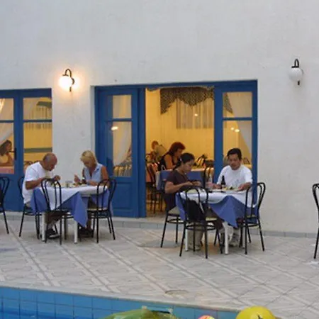 Central Hersonissos Hotel Готель 3*