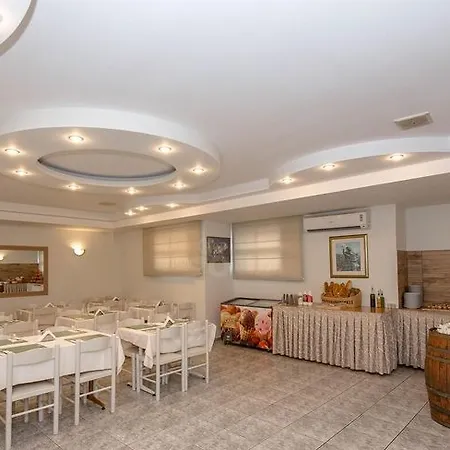 Отель Central Hersonissos Hotel 3*