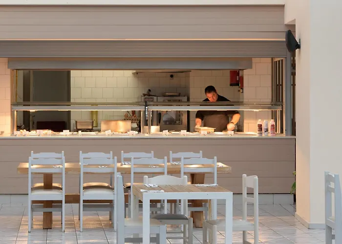 Отель Central Hersonissos Hotel Херсониссос