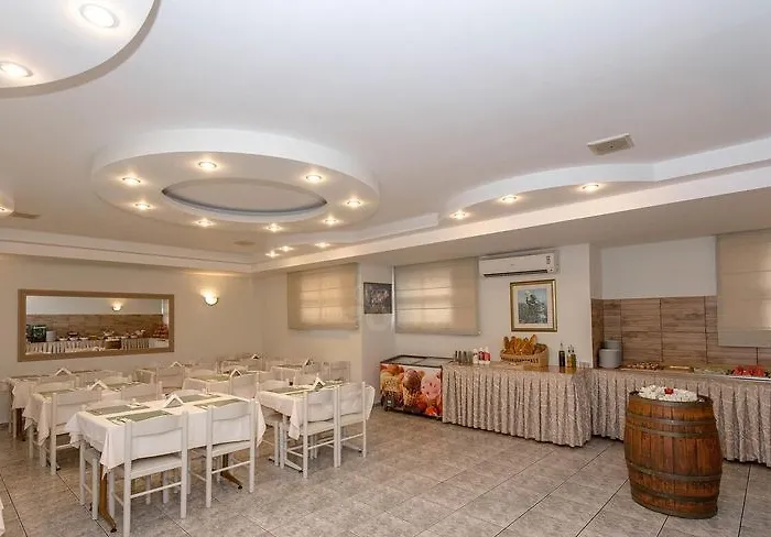 Отель Central Hersonissos Hotel 3*