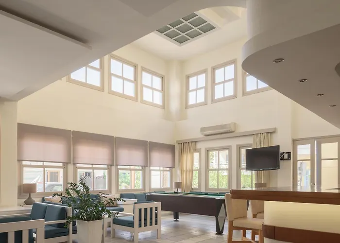 Central Hersonissos Hotel Готель 3*